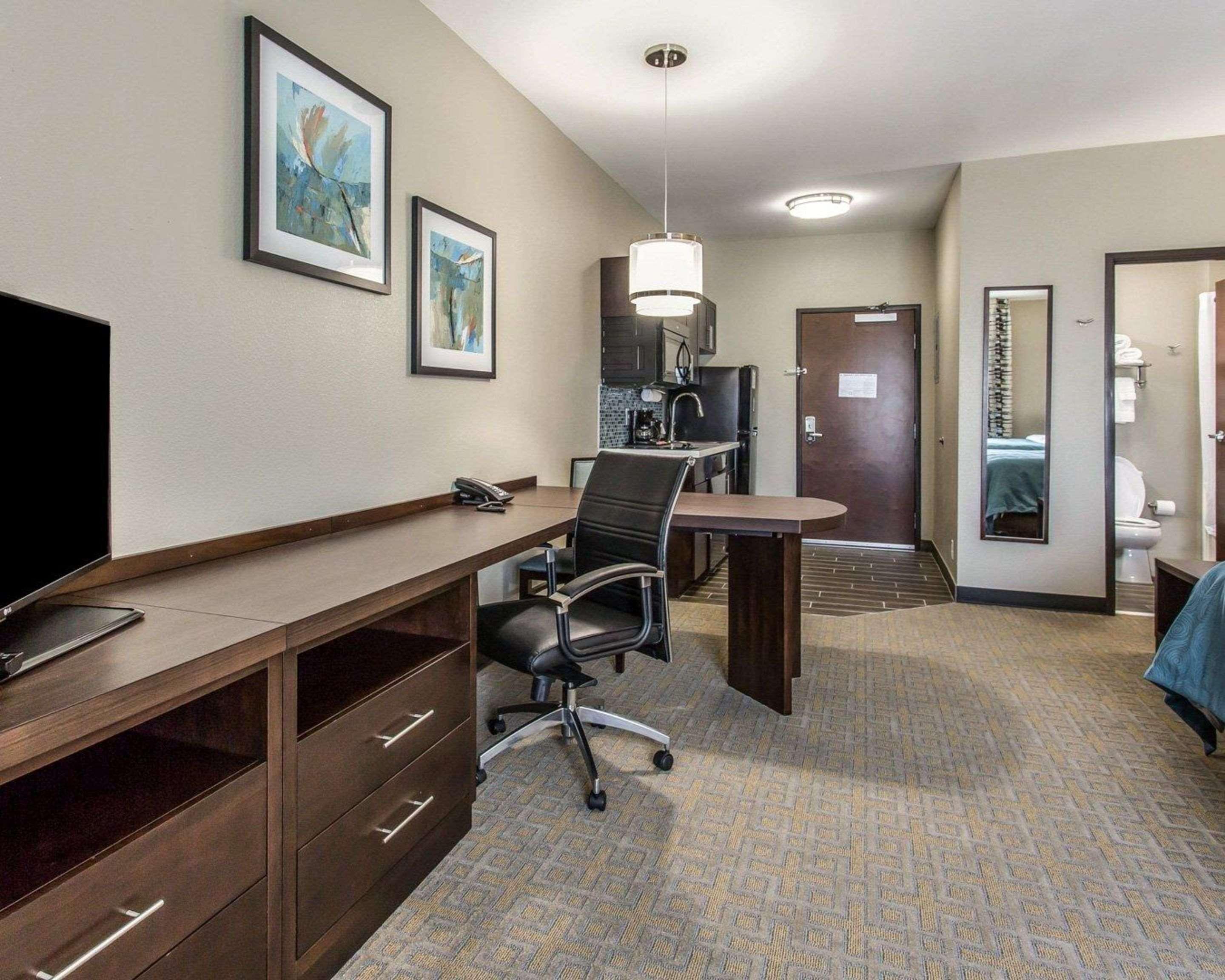 Mainstay Suites Midland Eksteriør billede
