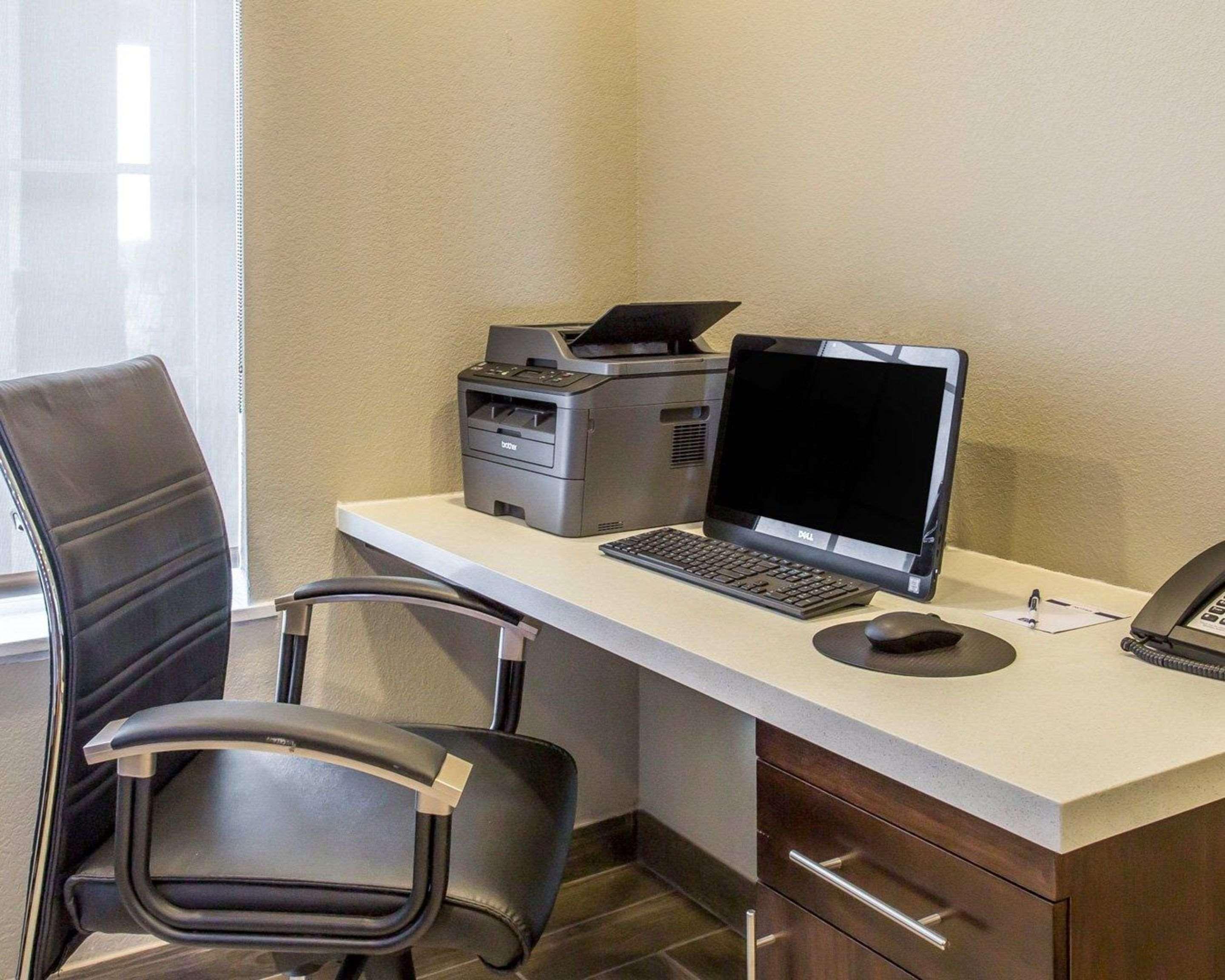 Mainstay Suites Midland Eksteriør billede